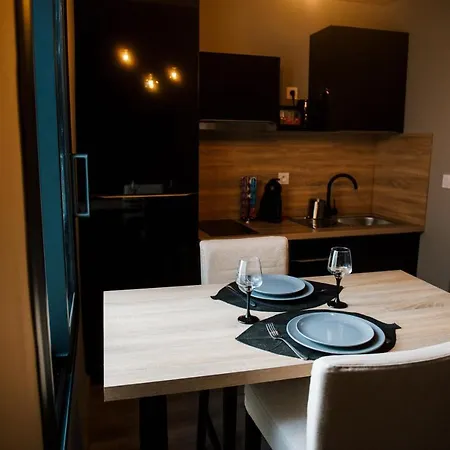 La Romantique Avec Jacuzzi Au Coeur De מלון דירות פרפיניין