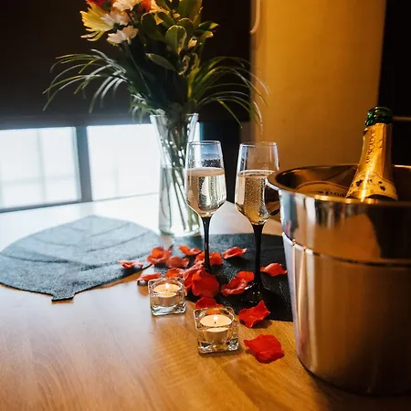 La Romantique Avec Jacuzzi Au Coeur De *